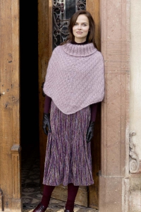 244/05 Poncho en Lang Yarns Mohair Trend et Lang Yarns Merino Perline